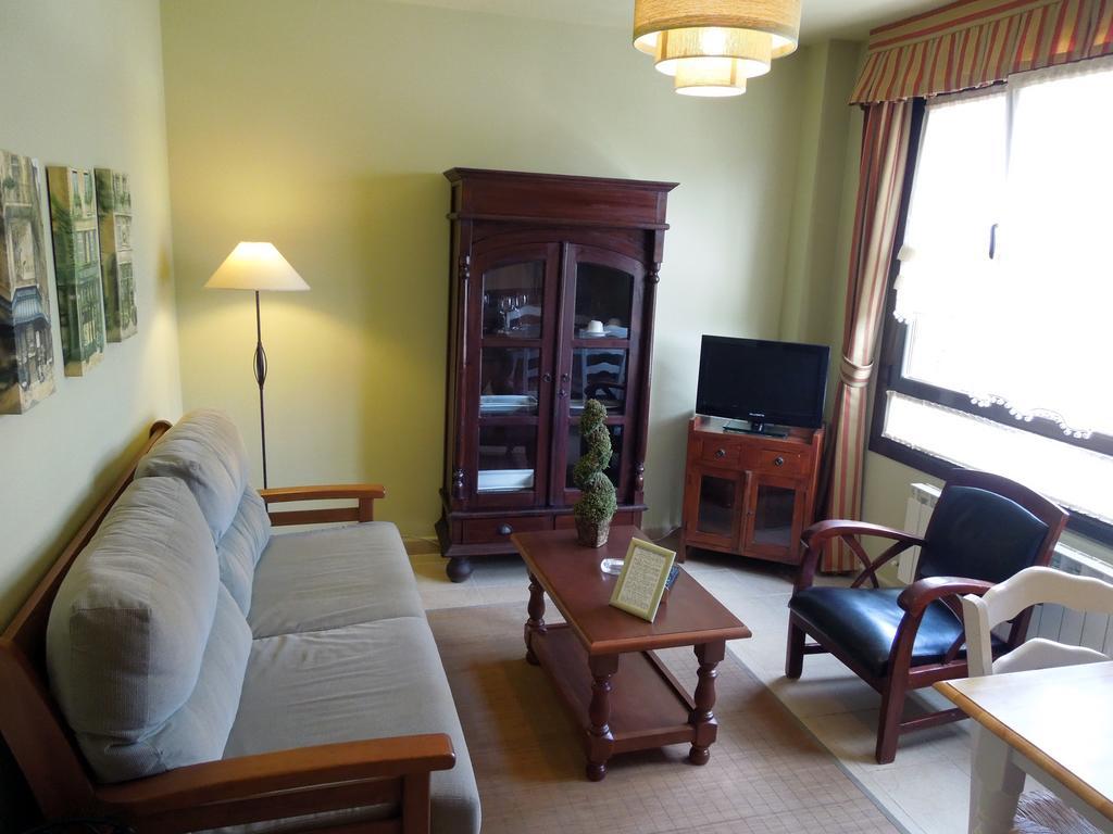 ריבאדסלה Apartamentos La Marina מראה חיצוני תמונה