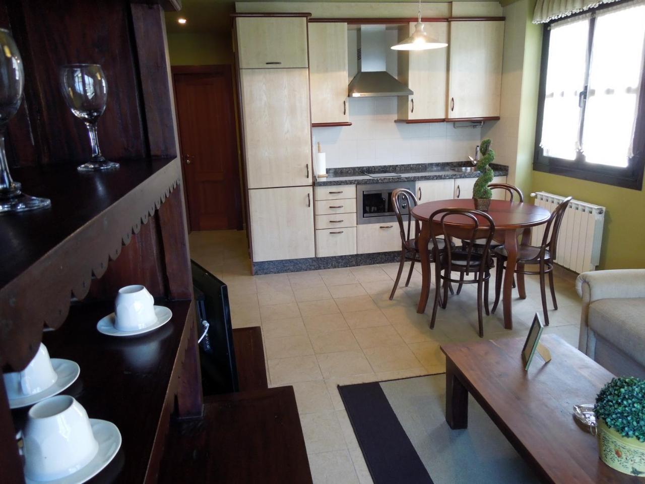 ריבאדסלה Apartamentos La Marina מראה חיצוני תמונה